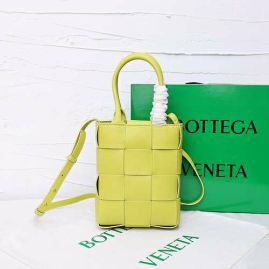 Picture of Bottega Veneta Lady Handbags _SKUfw152382459fw